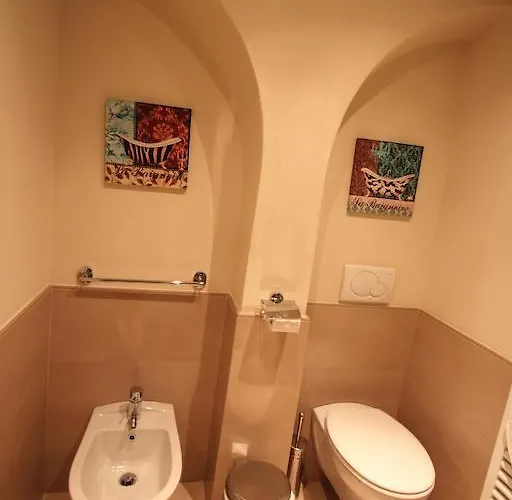 ゲストハウス Luigi In Palazzo Bianchi 4*