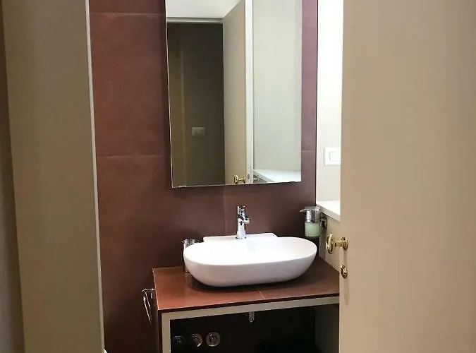 Luigi In Palazzo Bianchi 4*