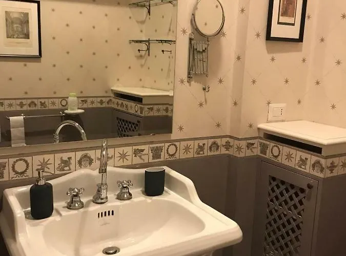 ゲストハウス Luigi In Palazzo Bianchi パルマ