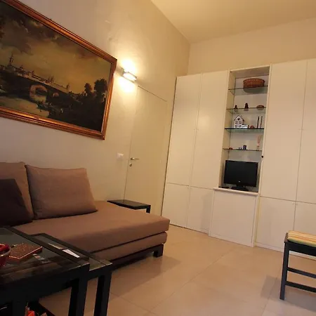 Гостевой дом Luigi In Palazzo Bianchi 4*