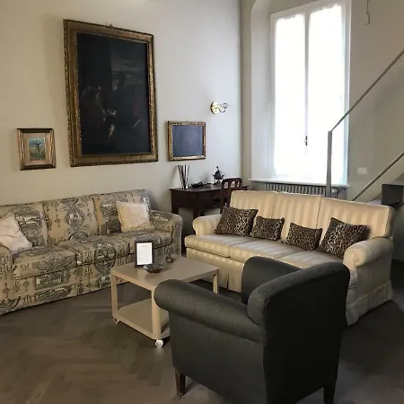Гостевой дом Luigi In Palazzo Bianchi 4*