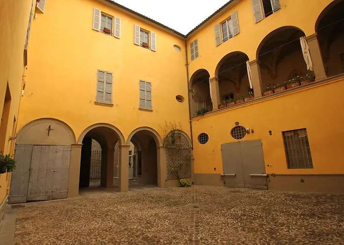 Luigi In Palazzo Bianchi Πανσιόν Πάρμα