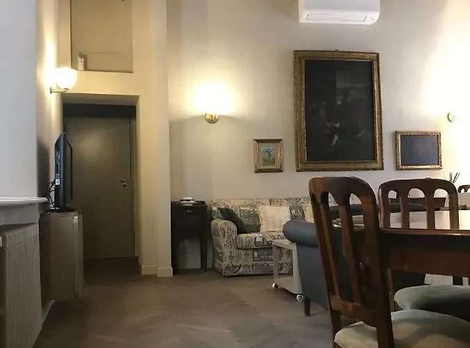 Luigi In Palazzo Bianchi 4*